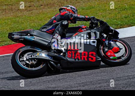 3 juin 2024 ; Autodromo Internazionale del Mugello, Scarperia e San Piero, Florence, Italie ; Journée de test MotoGP italienne 2024 ; Lorenzo Savadori sur sa moto Aprilia Racing Banque D'Images