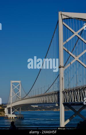 Pont Onaruto-Kyo au-dessus du détroit de Naruto à Shikoku, Japon Banque D'Images