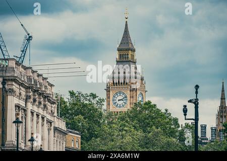 Westminster Station et Big Ben Banque D'Images