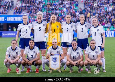 Saint Etienne, France. 04 juin 2024. Joueuses de l'Angleterre lors du match des qualifications européennes femmes entre la France et l'Angleterre au stade Geoffroy-Guichard à Saint-Etienne. (Pauline FIGUET/SPP) crédit : SPP Sport Press photo. /Alamy Live News Banque D'Images