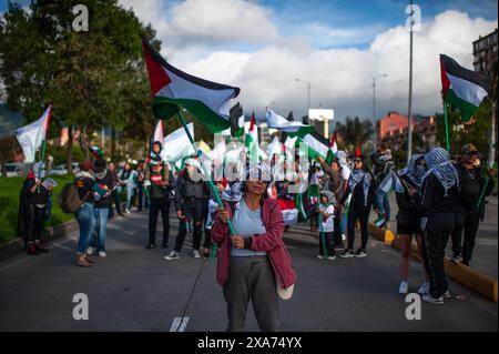 Bogota, Colombie. 04 juin 2024. Des manifestants prennent part à une manifestation de soutien à la Palestine le 4 juin 2024 à Bogota, en Colombie. Photo par : Sebastian Barros/long Visual Press crédit : long Visual Press/Alamy Live News Banque D'Images