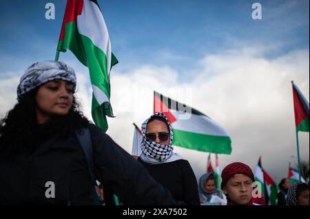 Bogota, Colombie. 04 juin 2024. Des manifestants prennent part à une manifestation de soutien à la Palestine le 4 juin 2024 à Bogota, en Colombie. Photo par : Sebastian Barros/long Visual Press crédit : long Visual Press/Alamy Live News Banque D'Images