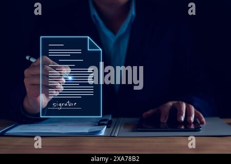 Concept commercial de signature électronique. Les gens d'affaires sont signature électronique approbation d'investissement, signer un contrat de travail, entreprise approuvée, exe Banque D'Images