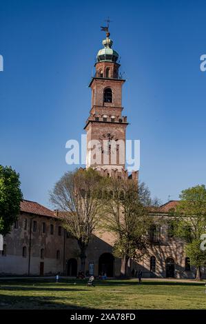 Castello Sforzesco avec cour / parc, Vigevano, province de Pavie, Lombardie, Italie, Europe Banque D'Images