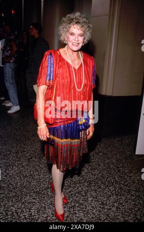 **FICHIER PHOTO** Janis Paige est décédée. Janis Paige Circa 1980's Credit : Ralph Dominguez/MediaPunch Banque D'Images