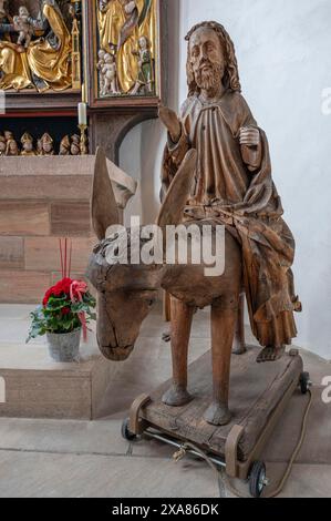 Palmier historique dans l'église de la ville de Saint Jean Baptiste et Saint Martin, moyenne Franconie, Bavière, Allemagne Banque D'Images