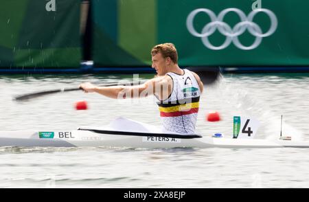 Tokyo, Japon. 02 août 2021. Le belge Artuur Peters photographié en action dans la série de course de kayak Single 1000m hommes le jour 101 des 'Jeux Olympiques de Tokyo 2020' à Tokyo, Japon, lundi 02 août 2021. Les Jeux olympiques d'été de 2020, reportés, auront lieu du 23 juillet au 8 août 2021. BELGA PHOTO BENOIT DOPPAGNE crédit : Belga News Agency/Alamy Live News Banque D'Images