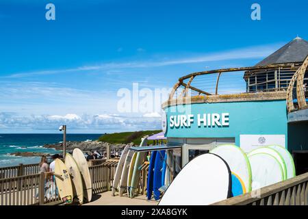 Entreprise de location de surf sur Fistral Beach à Newquay en Cornouailles au Royaume-Uni. Banque D'Images