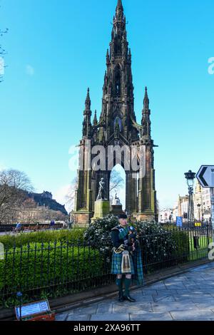 Édimbourg, Écosse - 29 mars 2024 : vue au monument Scott à Édimbourg en Écosse Banque D'Images