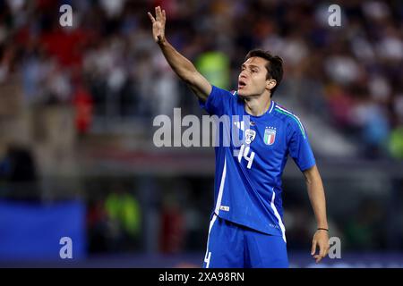 Bologne, Italie. 04 juin 2024. Federico Chiesa de l'Italie fait un geste lors du match amical entre l'Italie et Turkiye au Stadio Renato Dallara le 4 juin 2024 à Bologne, Italie . Crédit : Marco Canoniero/Alamy Live News Banque D'Images