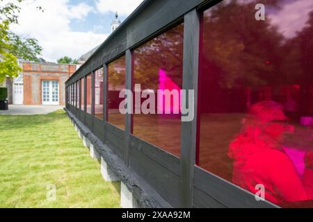 Londres, Royaume-Uni, 5 juin 2024. Le 23e pavillon Serpentine intitulé Archipelagic Void par l'architecte coréen Minsuk Cho basé à Séoul et sa firme Mass Studies est dévoilé à Serpentine South. Composé de cinq «îles», chaque structure du Pavillon est unique en taille, forme, nom et objectif, offrant une plate-forme multiforme pour le programme live de Serpentine de juin à octobre. Banque D'Images