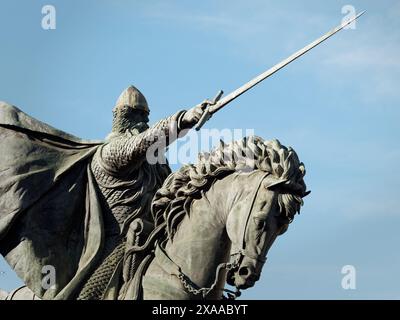 Statue du chevalier médiéval Rodrigo Diaz de Vivar, connu sous le nom de El CID CampeadBurgos, Espagne Banque D'Images