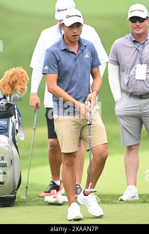 Dublin, Ohio, États-Unis. 5 juin 2024. Collin Morikawa (USA) sur le putting green pendant le Golden Bear Pro Am au Memorial Tournament à Dublin, Ohio. Brent Clark/Cal Sport Media/Alamy Live News Banque D'Images