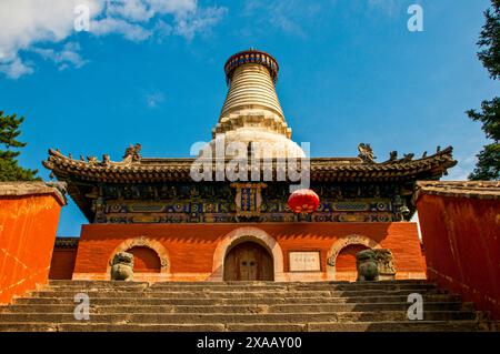 Le complexe du monastère de Wudai Shan (Mont Wutai), site du patrimoine mondial de l'UNESCO, Shanxi, Chine, Asie Banque D'Images