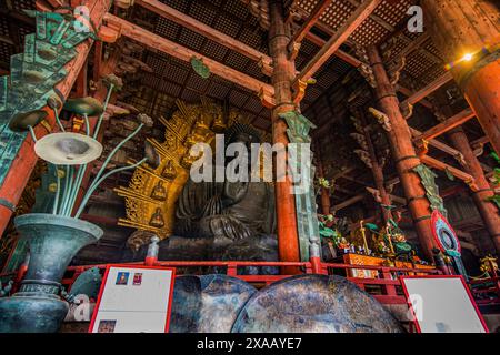 Daibutsuden (Grande salle du Bouddha), Temple Todaiji, site du patrimoine mondial de l'UNESCO, Nara, Kansai, Honshu, Japon, Asie Banque D'Images