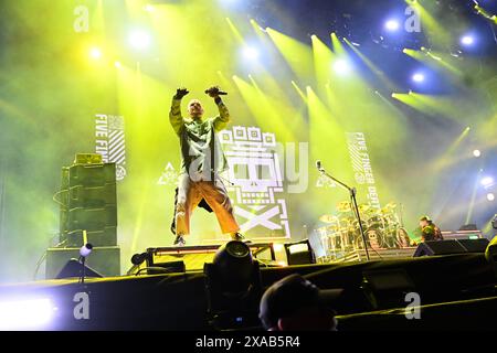 Five Finger Death Punch de Las Vegas joue sur la scène du festival au Sweden Rock Festival 2024 à Sölvesborg, Suède le 05 juin 2024. Photo : Fredrik Sandberg/TT/Code 10080 crédit : TT News Agency/Alamy Live News Banque D'Images