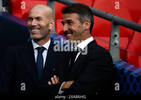 Londres, Royaume-Uni. 1er juin 2024. Karl-Heinz Riedle et Zinedine Zidane avant le match final de l'UEFA Champions League entre le Borussia Dortmund et le Real Madrid CF. Crédit : Nicolò Campo/Alamy Live News Banque D'Images