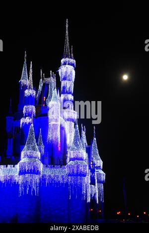 Château de Cendrillon avec des décorations de glaçons Banque D'Images