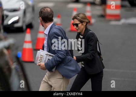 Wilmington, États-Unis. 05 juin 2024. Hallie Biden quitte le bâtiment fédéral J. Caleb Boggs le troisième jour de procès pour des accusations criminelles d'armes à feu pour Hunter Biden à Wilmington, DE, le mercredi 5 juin 2024. Photo de Ken Cedeno/UPI . Crédit : UPI/Alamy Live News Banque D'Images