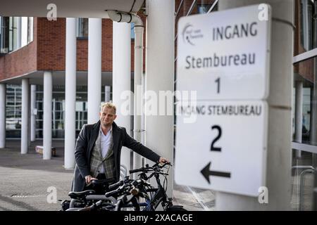 GOOR - le chef du parti BBB Sander Smit se rend au bureau de vote de la mairie de Hof van Twente, avant de voter pour l'élection des députés néerlandais au Parlement européen. ANP EMIEL muijderman pays-bas OUT - belgique OUT Banque D'Images