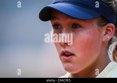 Mirra ANDREEVA de Russie lors de la onzième journée du tournoi de tennis Roland-Garros 2024, ATP et WTA Grand Chelem le 05 juin 2024 au stade Roland-Garros à Paris, France Banque D'Images