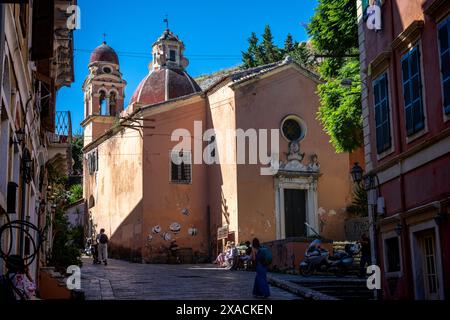 Scènes dans les rues de Kerkyra, Corfou, Grèce. Octobre 2022 Banque D'Images