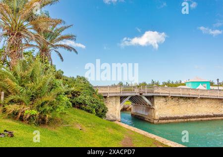 Somerset Bridge, le pont-levis le plus court au monde, avec une portée de seulement 32 pouces, assez pour permettre à un bateau à voile s mât de passer à travers, S. Banque D'Images