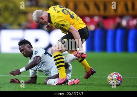 Julian Ryerson du Borussia Dortmund et Vinicius Junior du Real Madrid lors de la finale de l'UEFA Champions League entre le Borussia Dortmund et le Real Madrid ont joué au stade de Wembley le 1er juin 2024 à Londres. (Photo de Bagu Blanco / PRESSINPHOTO) Banque D'Images