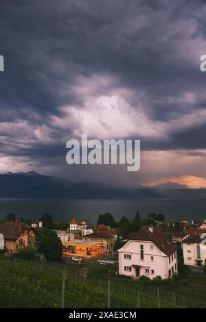 Vue sur le lac Léman ou sur les toits du lac Léman, Lausanne, Suisse Banque D'Images