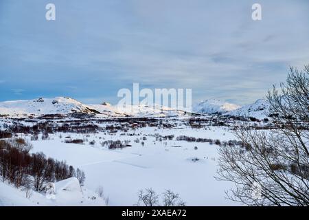 Paysage hivernal de Vestvågøy, Lofoten, Norvège, Europe Banque D'Images