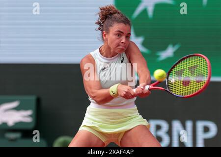 Roland Garros, Paris, France. 6 juin 2024. Tournoi de tennis de France 2024, jour 12 ; Jasmine Paolini (ITA) lors de sa demi-finale contre Mirra Andreeva (RUS) crédit : action plus Sports/Alamy Live News Banque D'Images