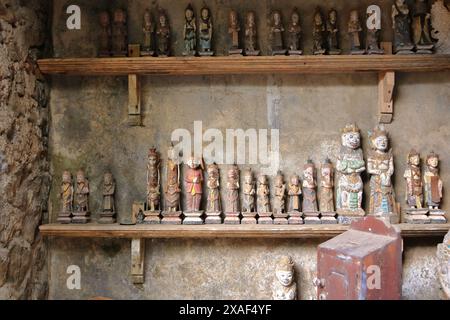 statues d'art sur bois à bali, indonésie Banque D'Images