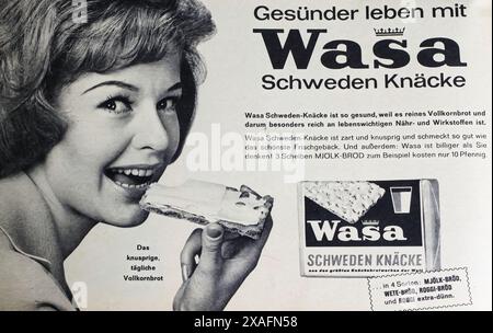 Viersen, Allemagne - 9 mai. 2024 : ancien magazine allemand rétro noir et blanc suédois pain croustillant Wasa publicité de 1964 Banque D'Images