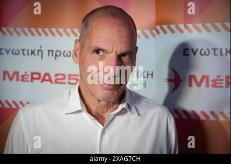 Athènes, Grèce. 4 juin 2024. Le fondateur et chef du parti MeRA25 Yanis Varoufakis assiste au rassemblement final du parti avant les élections européennes. L'Europe devrait organiser des élections législatives entre le 6 et le 9 juin. (Crédit image : © Dimitris Aspiotis/Pacific Press via ZUMA Press Wire) USAGE ÉDITORIAL SEULEMENT! Non destiné à UN USAGE commercial ! Banque D'Images