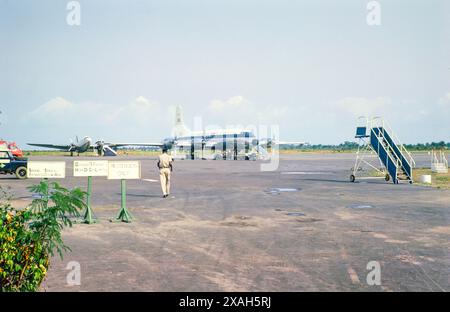 British United Airways Bristol Britannia avion, aéroport international de Kotoka, Accra, Ghana, Afrique de l'Ouest Banque D'Images