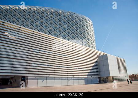 Façade de l'hôpital Rey Juan Carlos, par Rafael de La-Hoz. Madrid, Madrid, Espagne province. Banque D'Images