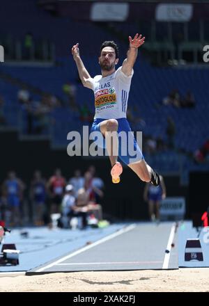 ROME, 7 juin 2024 (Xinhua) -- Miltiadis Tentoglou, de Grèce, participe au match de qualification masculin de saut en longueur du Championnat d'Europe d'athlétisme de Rome 2024 à Rome, Italie, le 7 juin 2024. (Xinhua/Li Jing) Banque D'Images