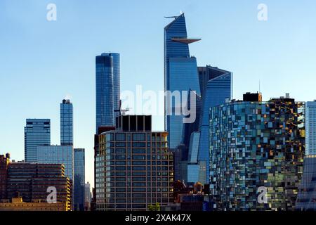 The Edge, Manhattan, NYC, États-Unis. La meilleure vue de 1100 pieds est le point d'observation le plus élevé de Manhattan. Banque D'Images