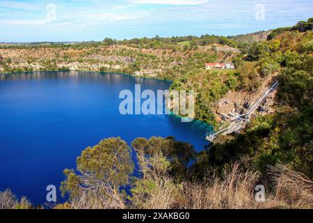 Blue Lake (Warwar), est un lac de cratère du Mont Gambier. Ce complexe maar alias Berrin est entouré par la ville de Mount Gambier, le deuxième i peuplé Banque D'Images