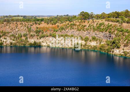 Blue Lake (Warwar), est un lac de cratère du Mont Gambier. Ce complexe maar alias Berrin est entouré par la ville de Mount Gambier, le deuxième i peuplé Banque D'Images