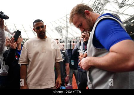 L'ancien joueur de West Ham United Anton Ferdinand (à gauche) avec Pete Alonso des New York mets lors d'une journée d'entraînement avant le match des MLB London Series au London Stadium, à Londres. Date de la photo : vendredi 7 juin 2024. Banque D'Images