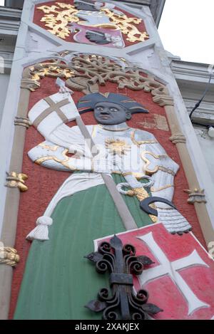 Maurice, saint patron des têtes noires, confrérie du XIVe siècle, marchands célibataires, détail sur la Maison des têtes noires, repère, a été reconstruit fidèle à l'original, Riga, Lettonie Banque D'Images