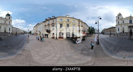 Vue panoramique à 360° de Vieille ville de Varsovie - Nowy Świat Street