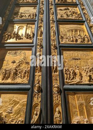 Paradise Gate au baptistère de la cathédrale Santa Maria del Fiore à Florence, Italie Banque D'Images