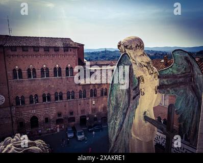 Vue sur Sienne depuis une fenêtre dans la cathédrale de Sienne, Italie Banque D'Images