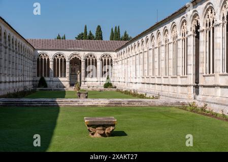 Célèbre cimetière de Camposanto près de la cathédrale de Pise, Italie Banque D'Images