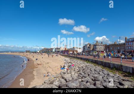 Plage à marée haute, Morecambe, Lancashire, UK Banque D'Images