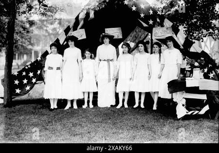 Eliz. & Amp ; Dorothy Mayes, Jean Darrah, Pauline Settle, Elizabeth Allen, etc, entre c1910 et c1915. Banque D'Images