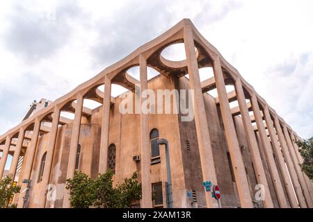 Tel Aviv, Israël - 3 octobre 2023 - la Grande Synagogue de tel Aviv, située rue Allenby, tel Aviv. Le bâtiment a été conçu par Yehuda Magidov Banque D'Images