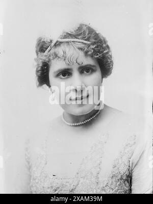 Beatrice la Palme, entre c1910 et c1915. Montre la chanteuse d'opéra canadienne Beatrice la Palme (1878-1921). Banque D'Images